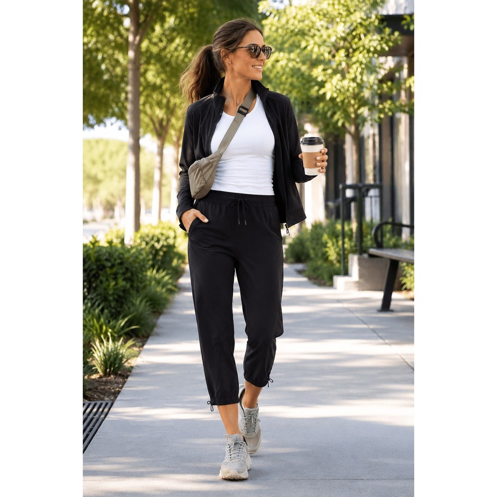 Lululemon Dance Studio Capri Pants Black Lightweight Travel Activewear 4